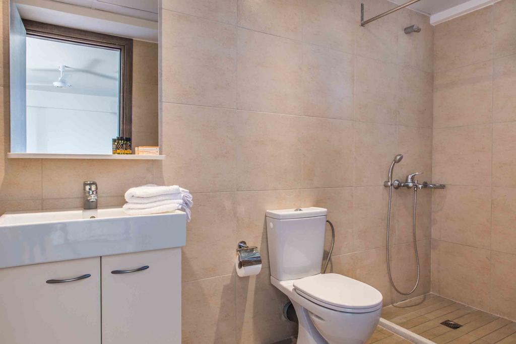 Gerona Mare Apartments Gerani  ภายนอก รูปภาพ