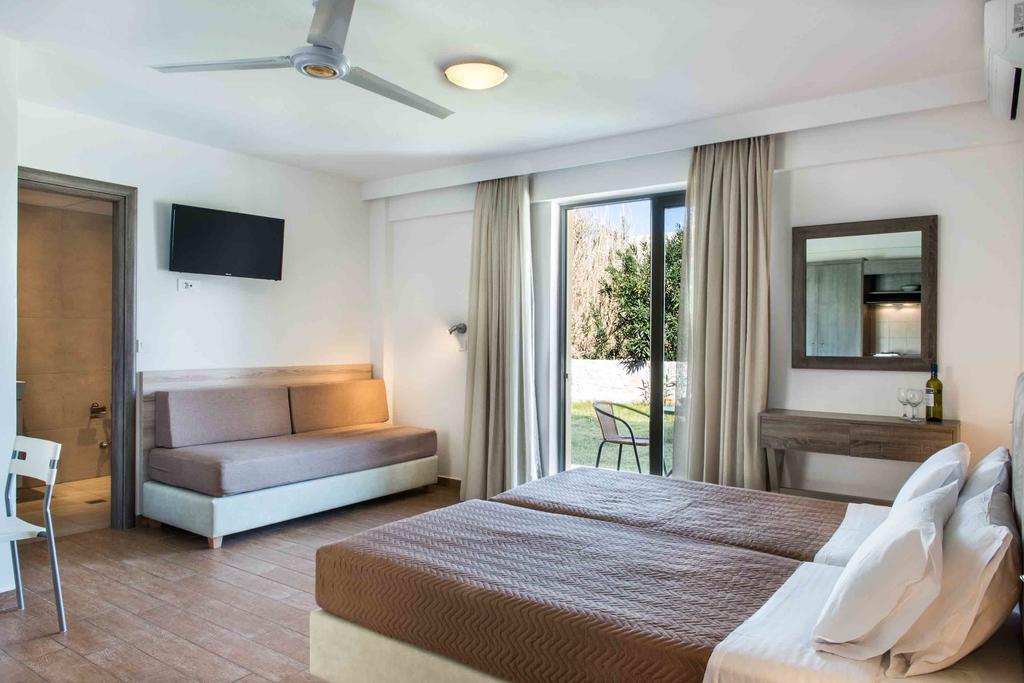 Gerona Mare Apartments Gerani  ภายนอก รูปภาพ