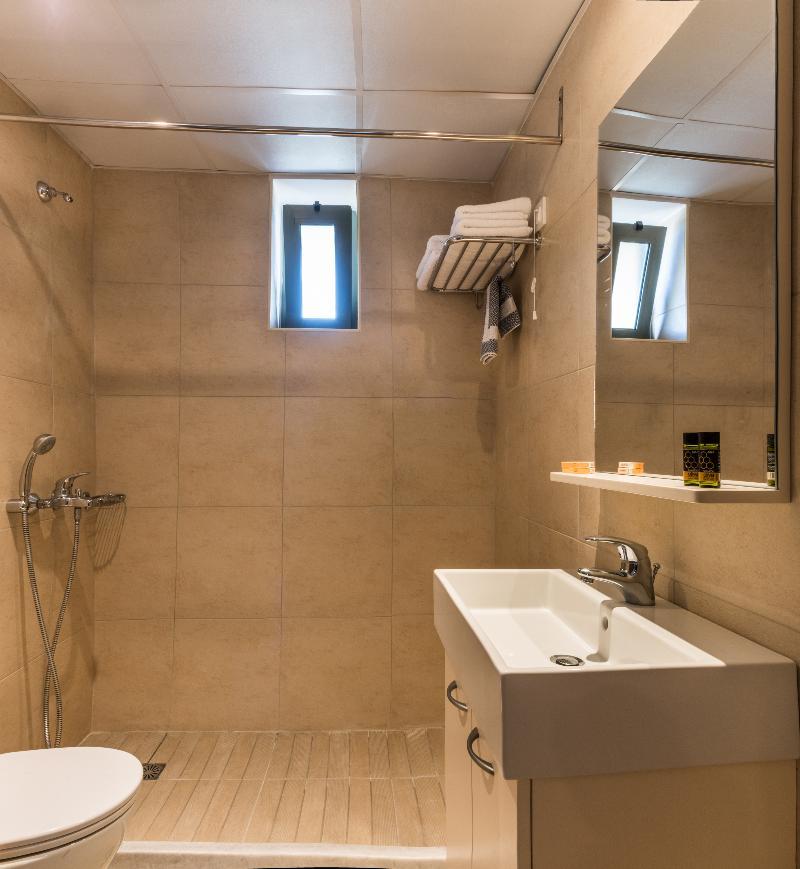 Gerona Mare Apartments Gerani  ภายนอก รูปภาพ