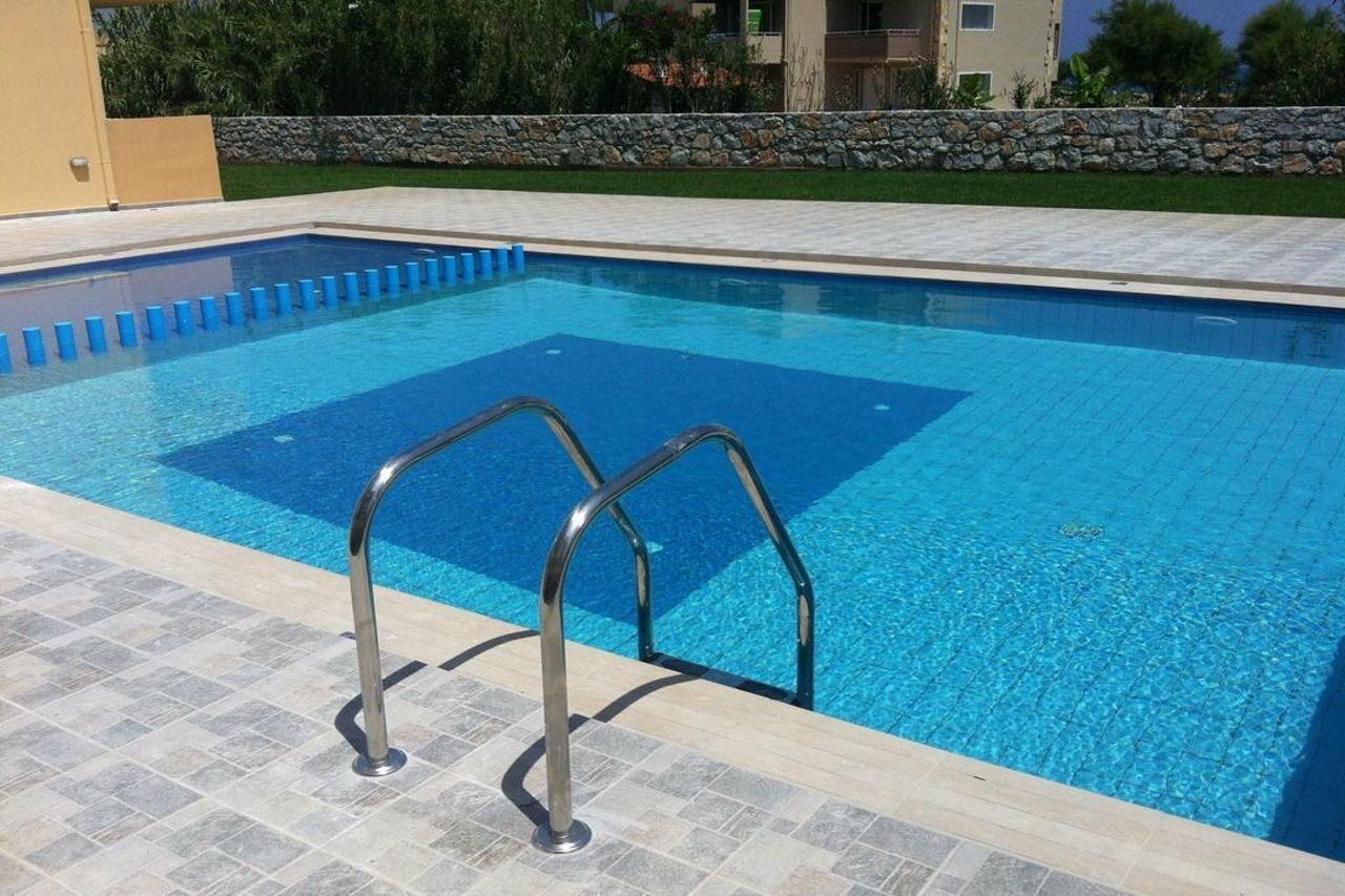 Gerona Mare Apartments Gerani  ภายนอก รูปภาพ