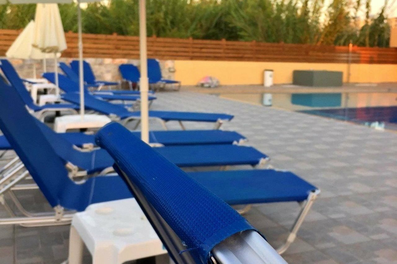 Gerona Mare Apartments Gerani  ภายนอก รูปภาพ