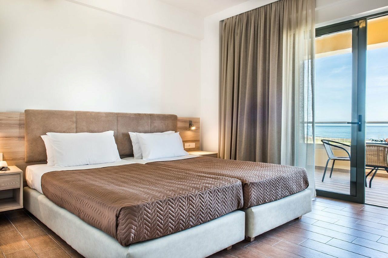 Gerona Mare Apartments Gerani  ภายนอก รูปภาพ